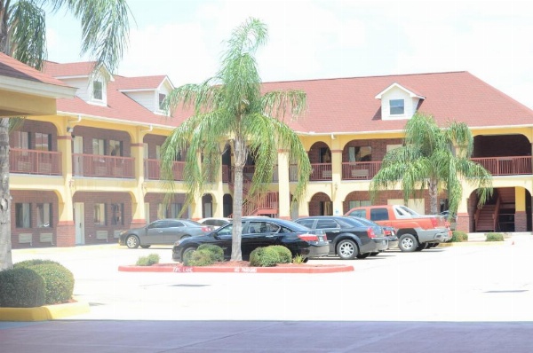 Sterling Inn and Suites at Reliant and Medical Center Houston image 10